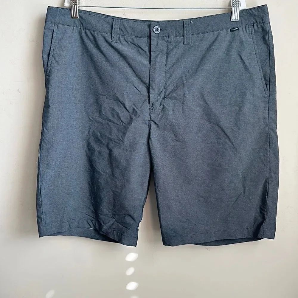 Travis Mathews Mens Gray Golf Shorts 40